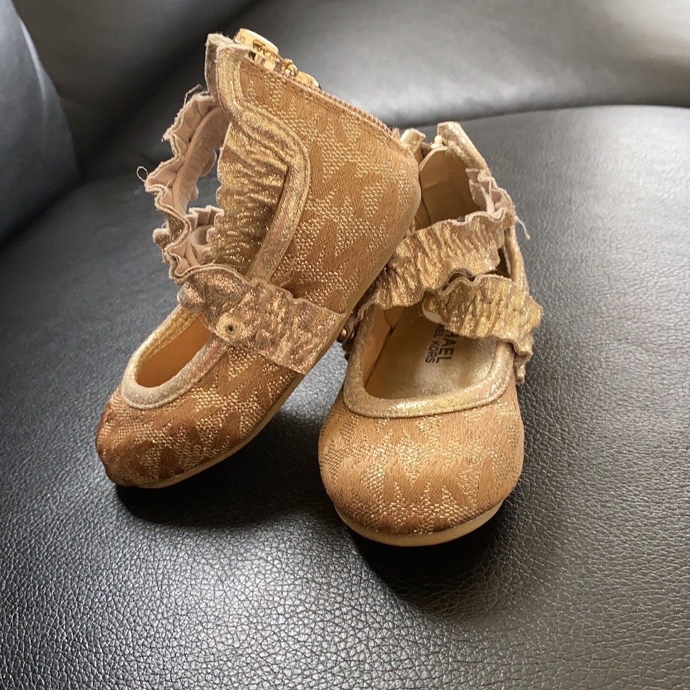 Toddler flats size 5